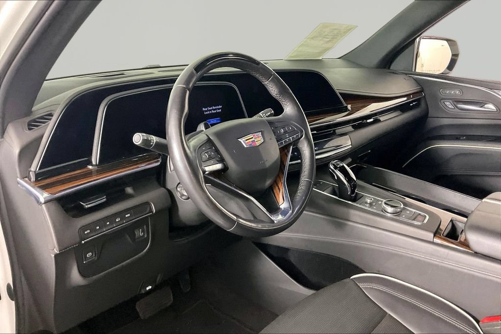 Certified 2023 Cadillac Escalade Premium Luxury AWD/4WD image 16