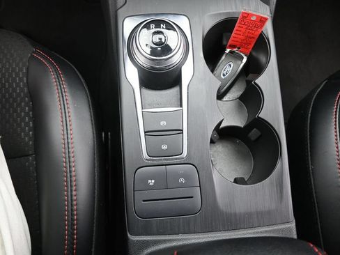 Used 2025 Ford Escape ST-Line FWD image 28