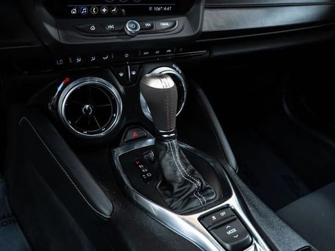 Used 2019 Chevrolet Camaro SS RWD image 26