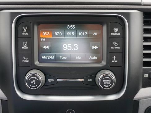 Used 2016 RAM 1500 Express AWD/4WD image 11