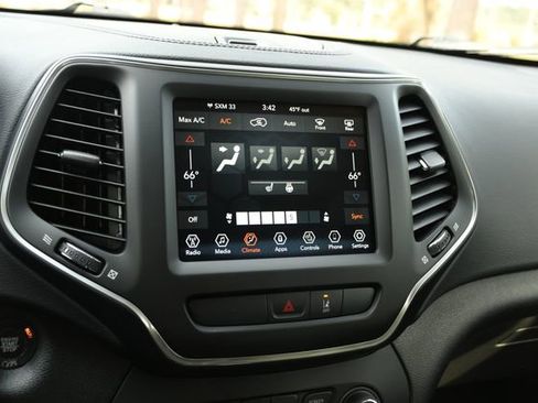 Used 2022 Jeep Cherokee Latitude Lux image 29