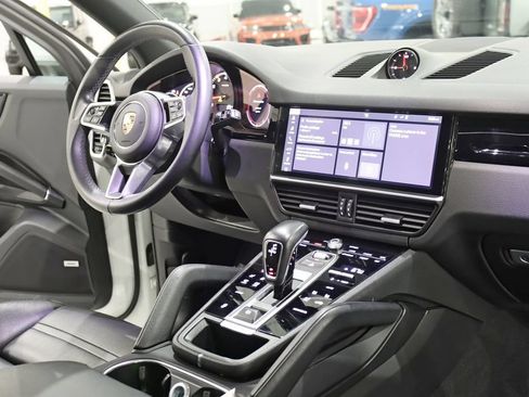 Used 2019 Porsche Cayenne AWD/4WD image 29