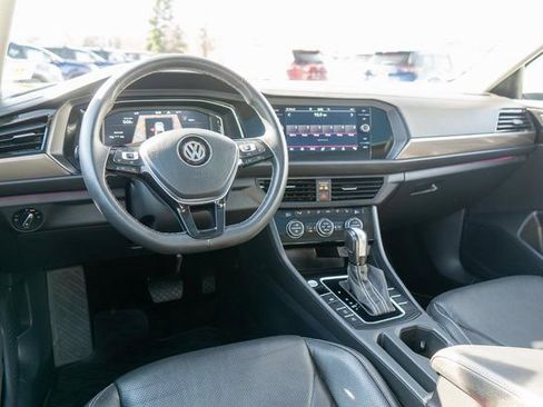 Used 2021 Volkswagen Jetta SEL Premium FWD image 13