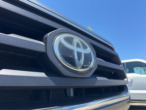 Used 2021 Toyota Tacoma SR5 RWD image 44