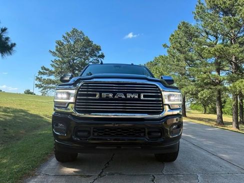 Used 2022 RAM 2500 Laramie AWD/4WD image 5