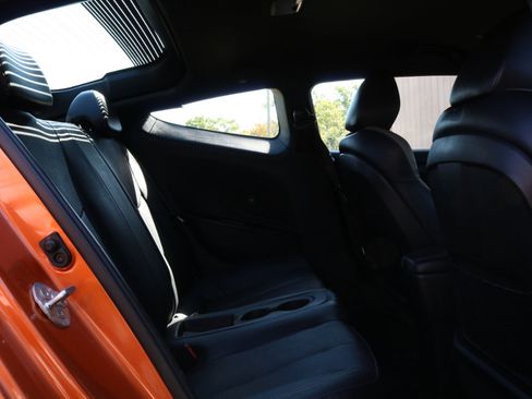 Used 2016 Hyundai Veloster Turbo image 37