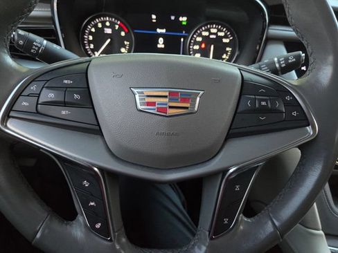 Used 2020 Cadillac XT5 Premium Luxury FWD image 20