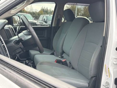 Used 2018 RAM 3500 Tradesman w/ Chrome Appearance Group image 12