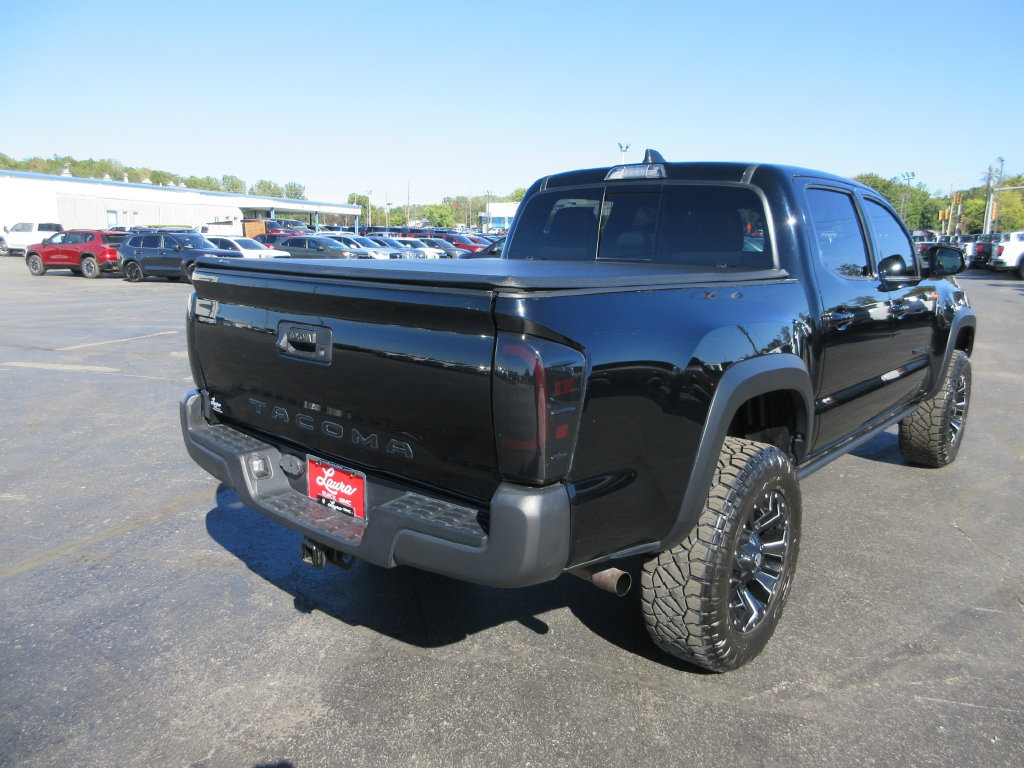Used 2020 Toyota Tacoma TRD Off-Road AWD/4WD image 5