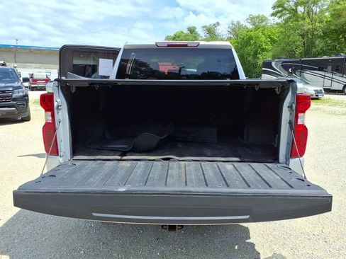 Used 2022 Chevrolet Silverado 1500 LT w/ Protection Package AWD/4WD image 28