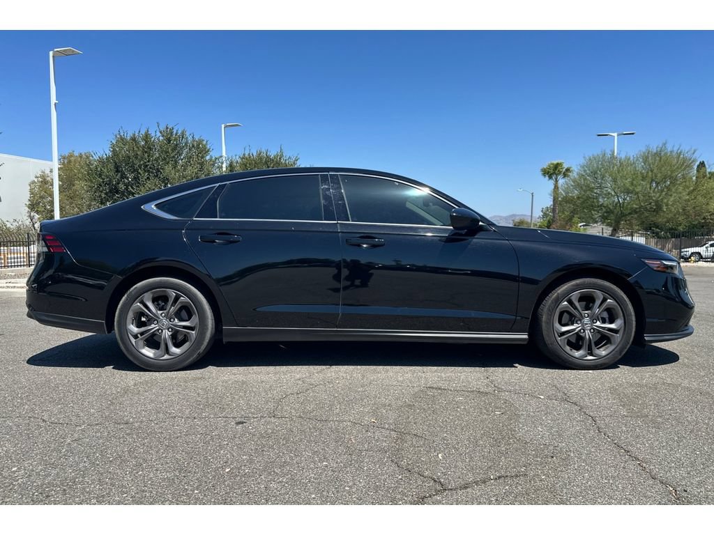 Used 2023 Honda Accord EX image 7