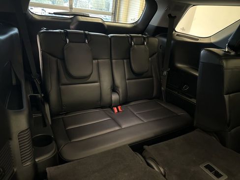 Used 2020 Ford Explorer Limited AWD/4WD image 19