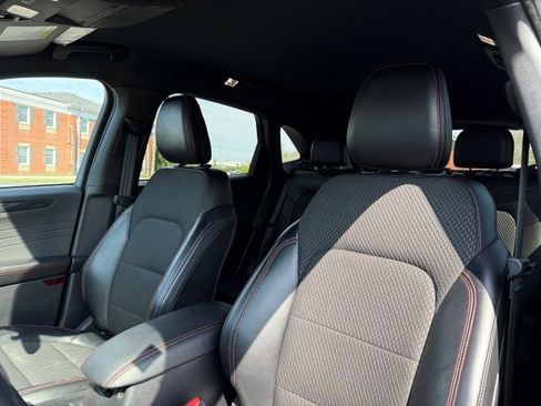 Used 2023 Ford Escape ST-Line image 14