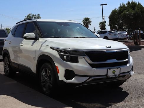 Used 2021 Kia Seltos S FWD image 14