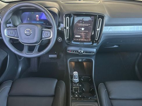 New 2026 Volvo XC40 B5 Ultra w/ Climate Package AWD/4WD image 3