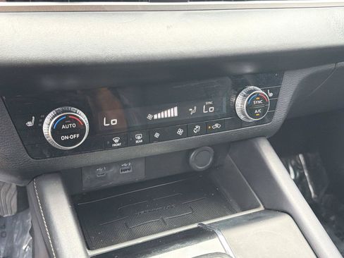 Used 2023 Mitsubishi Outlander SE FWD image 21