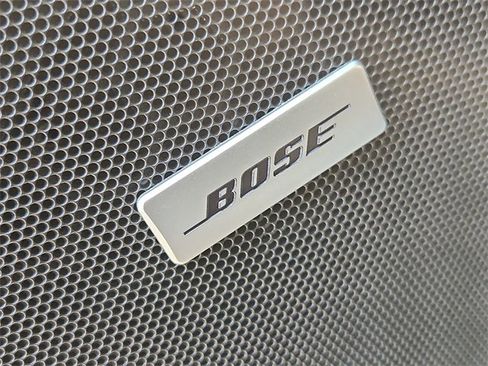 Used 2021 Chevrolet Suburban RST w/ Luxury Package image 23