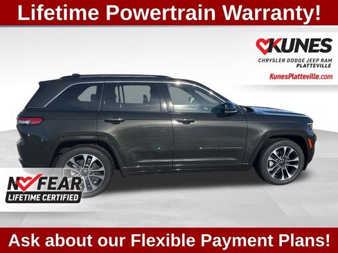 Used 2023 Jeep Grand Cherokee Overland w/ Luxury Tech Group IV image 11