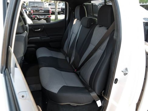 Used 2023 Toyota Tacoma TRD Off-Road image 41