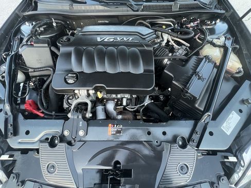 Used 2016 Chevrolet Impala LTZ FWD image 9
