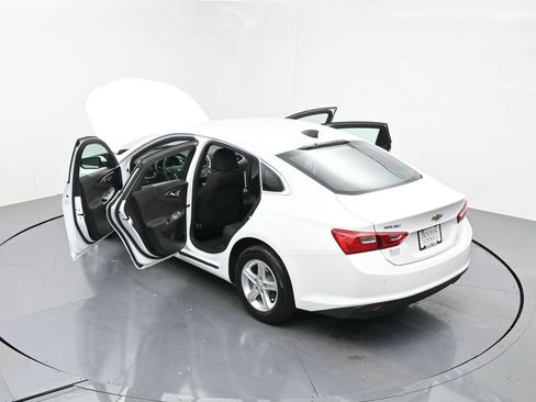 Used 2025 Chevrolet Malibu LS FWD image 22