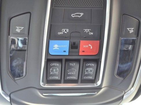 New 2026 Jeep Grand Cherokee Limited AWD/4WD image 33