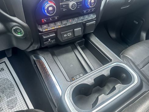 Used 2020 GMC Sierra 1500 Denali w/ Denali Ultimate Package image 28