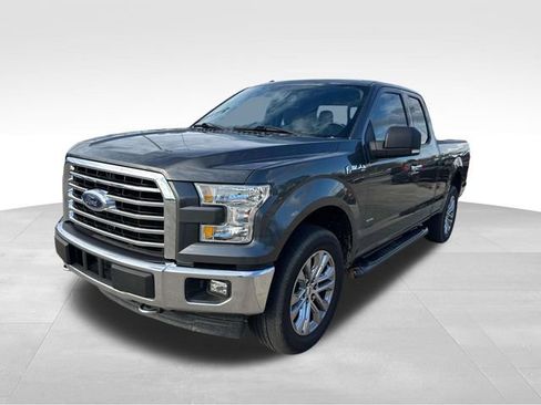 Used 2017 Ford F150 XLT w/ Equipment Group 302A Luxury image 3