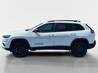 Used 2023 Jeep Cherokee Altitude Lux AWD/4WD video 2
