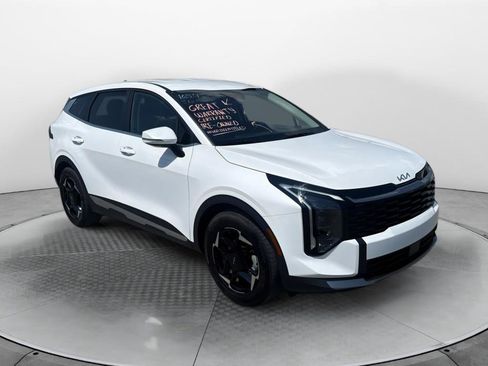 Used 2026 Kia Sportage EX FWD image 7