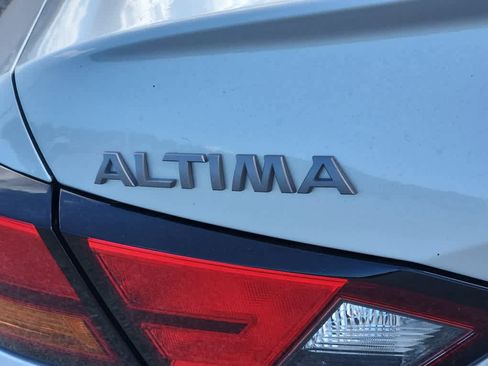New 2025 Nissan Altima 2.5 SL image 19