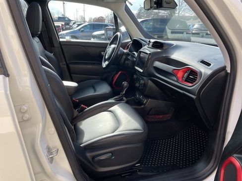 Certified 2023 Jeep Renegade Trailhawk w/ Sun/Sound Group image 13