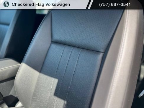 Used 2022 Volkswagen Tiguan SE R-Line FWD image 20