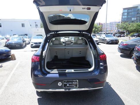 Certified 2023 Mercedes-Benz EQE 350+ 4MATIC SUV w/ Exclusive Trim Package image 35