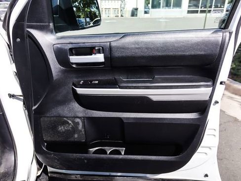 Used 2018 Toyota Tundra SR5 AWD/4WD image 60