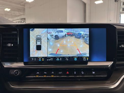Used 2022 Chevrolet Silverado 1500 High Country w/ LPO, Dark Essentials Package AWD/4WD image 23