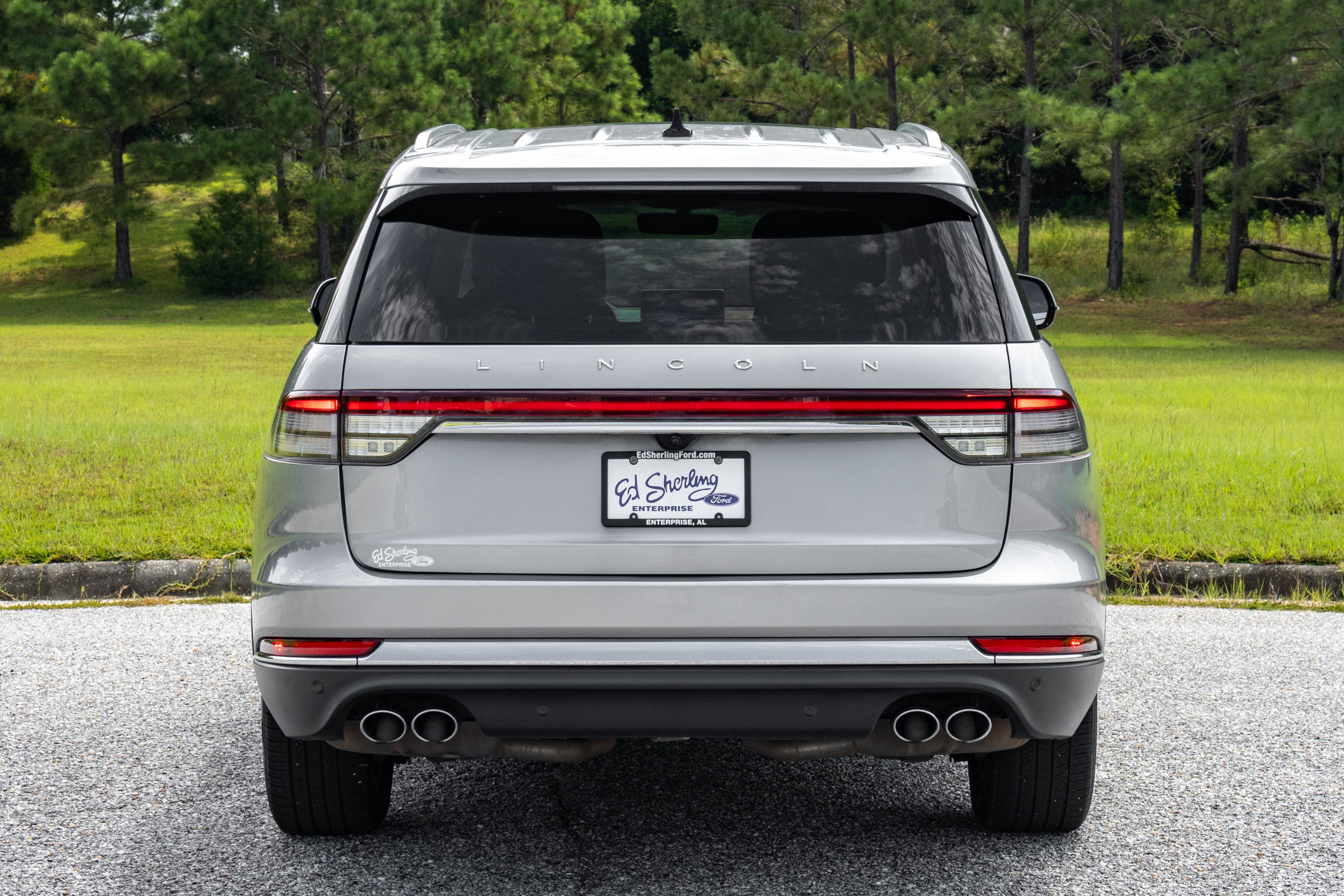 Used 2023 Lincoln Aviator 2WD w/ Premium Package image 5