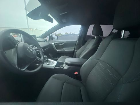 Used 2024 Toyota RAV4 SE AWD/4WD image 11