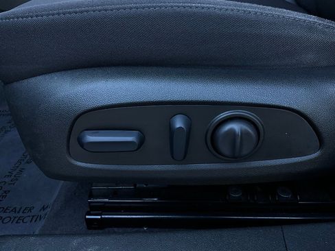 Used 2023 Chevrolet Malibu LT image 11