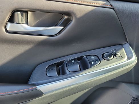Certified 2024 Nissan Sentra SR FWD image 18