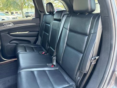 Used 2018 Jeep Grand Cherokee Limited image 13