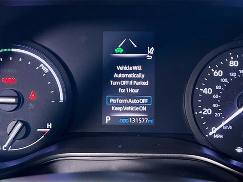 Used 2021 Toyota Sienna LE image 23