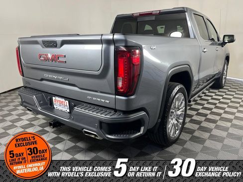 Used 2022 GMC Sierra 1500 Denali w/ Denali Premium Package AWD/4WD image 3