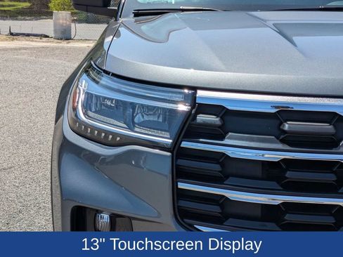Certified 2025 Ford Explorer Active w/ Active Comfort Package RWD image 10