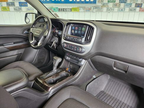 Used 2016 GMC Canyon SLE AWD/4WD image 2