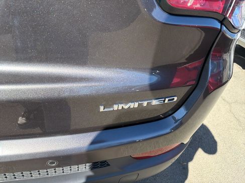 Used 2021 Jeep Compass Limited w/ Sun and Sound Group image 8