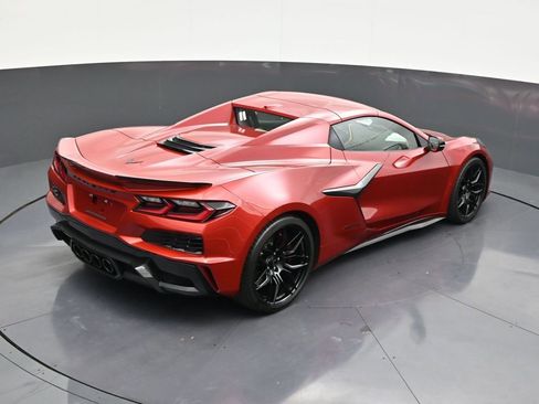 Used 2025 Chevrolet Corvette Z06 w/ Stealth Interior Trim Package image 18