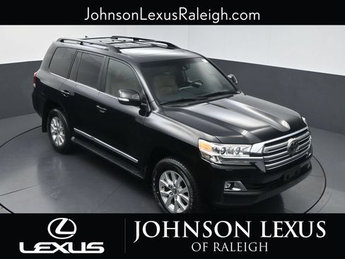 Used 2016 Toyota Land Cruiser AWD/4WD image 23