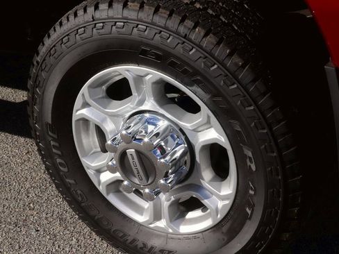 Used 2025 Ford F250 XLT image 10