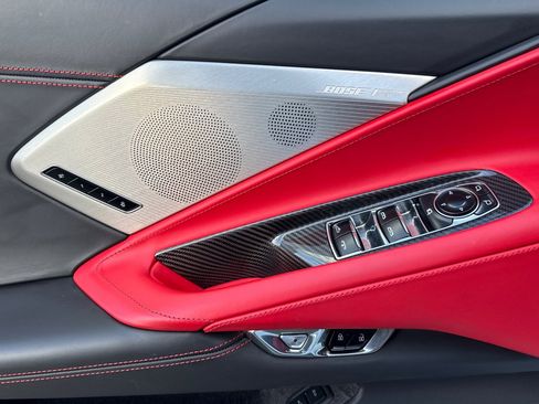 Used 2022 Chevrolet Corvette Stingray Premium Conv w/ Z51 Performance Package image 11